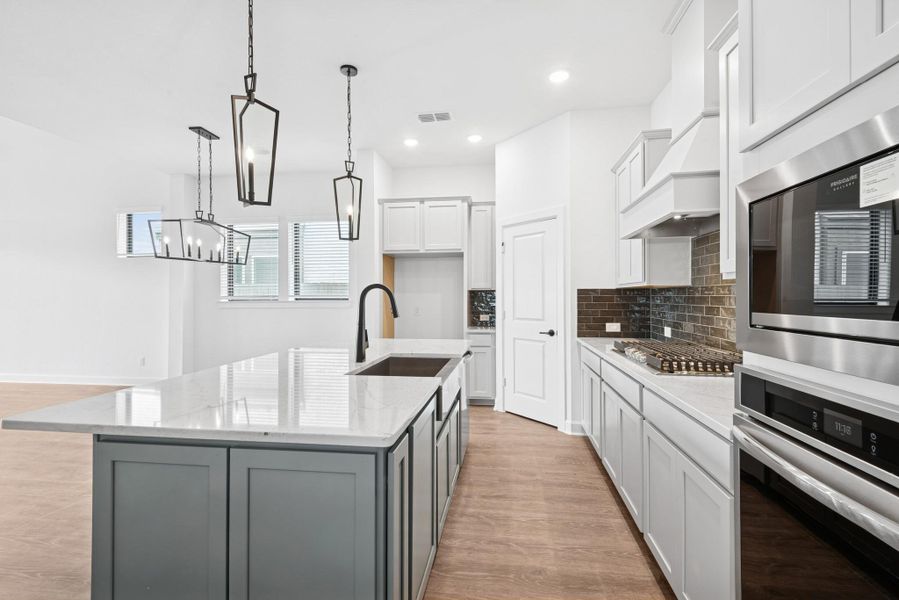 Furnished interior view inside a new home in Pomona 45' Homesites, Manvel (Image 12).