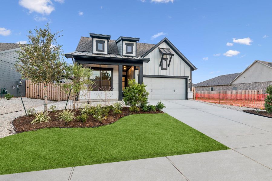 Welcome to The Columbus by David Weekley Homes. Move-In-Ready Now! Welcome to The Columbus by David Weekley Homes. Move-In-Ready Now!