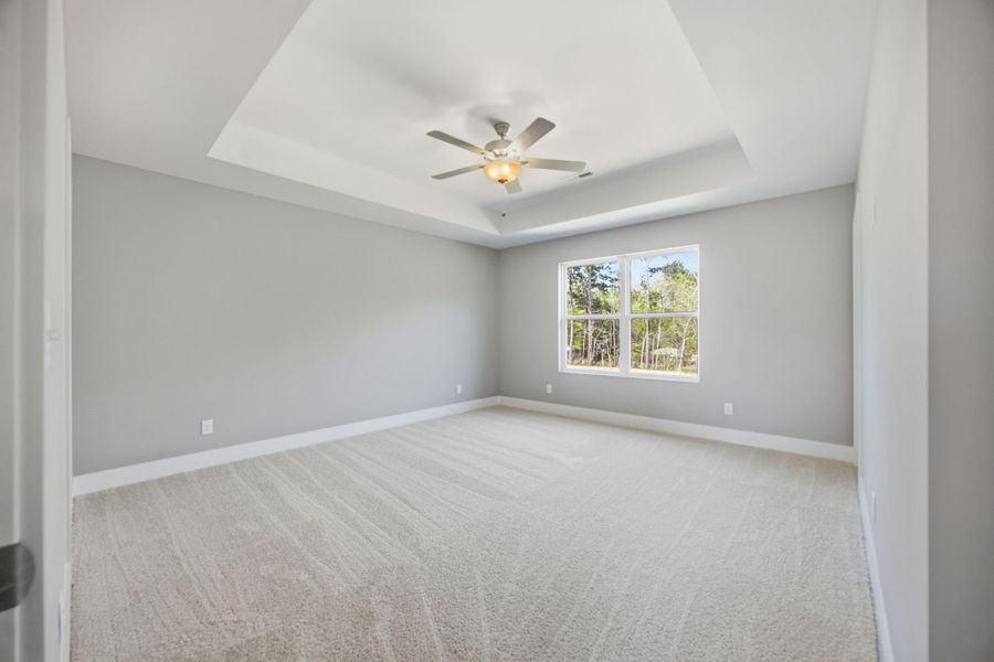 Spacious, unfurnished interior of a new home in Givens Park, Chattanooga (Image 35). Spacious, unfurnished interior of a new home in Givens Park, Chattanooga (Image 35).