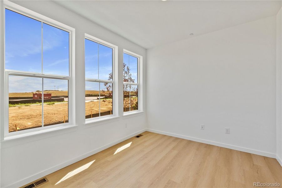 Spacious, unfurnished interior of a new home in Westerly, Erie (Image 13).