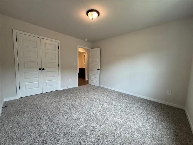Spacious, unfurnished interior of a new home in The Towns at Auburn Station East, Auburn (Image 28).
