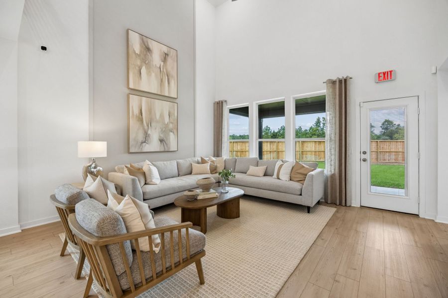 Representative furnished interior of a home built from the Riverdale by Pulte Homes in Mavera, Conroe (Image 10).