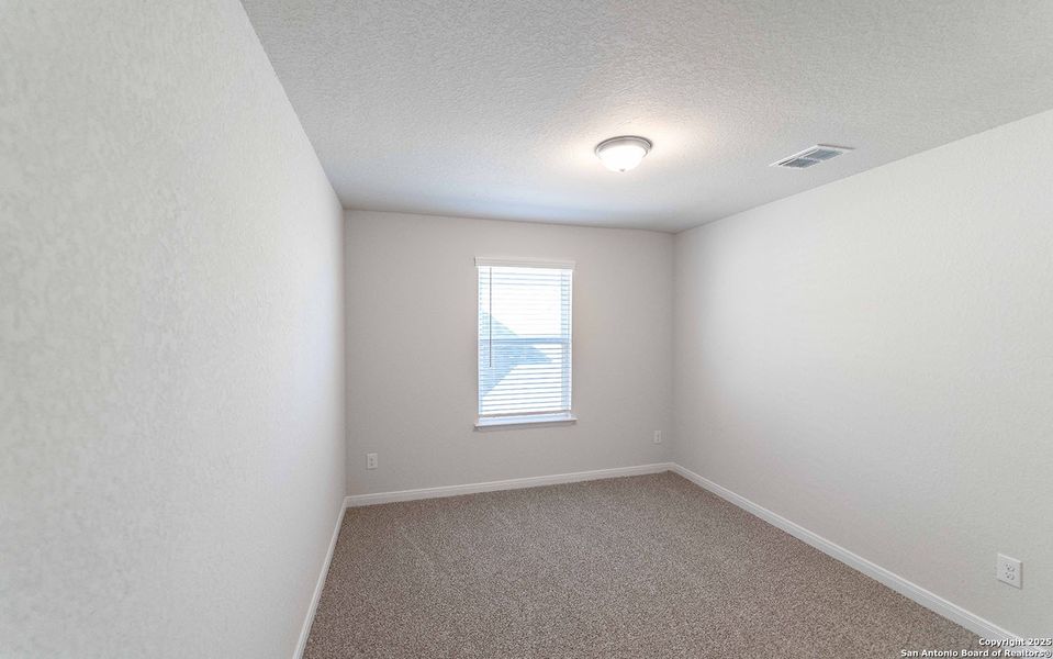 Spacious, unfurnished interior of a new home in Arcadia Ridge, San Antonio (Image 17). Spacious, unfurnished interior of a new home in Arcadia Ridge, San Antonio (Image 17).