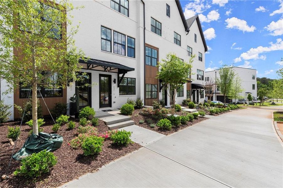 Image 37 of a home in The Gathering – Alpharetta. Image 37 of a home in The Gathering – Alpharetta.
