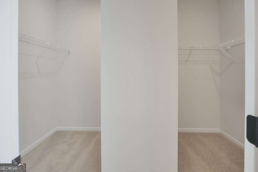 Spacious, unfurnished interior of a new home in Avalon, Perry (Image 18).