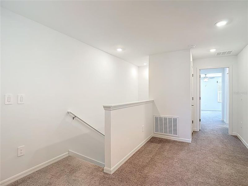 Spacious, unfurnished interior of a new home in , Land O' Lakes (Image 28).