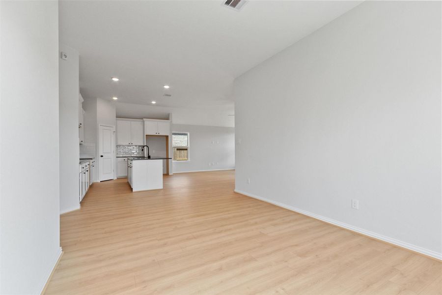 Spacious, unfurnished interior of a new home in Cypress Green, Hockley (Image 15). Spacious, unfurnished interior of a new home in Cypress Green, Hockley (Image 15).