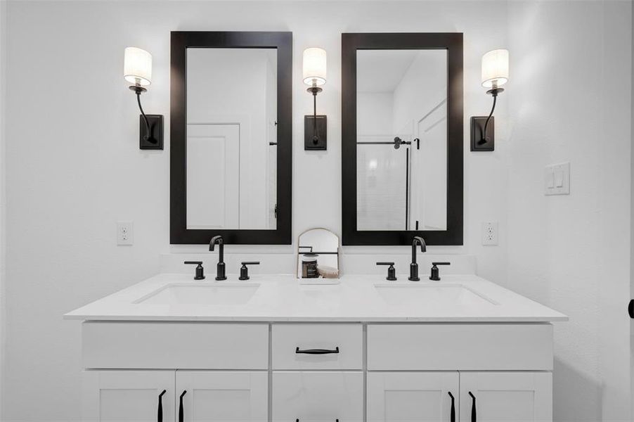 Furnished interior view inside a new home in Rolling Ridge, Van Alstyne (Image 11).