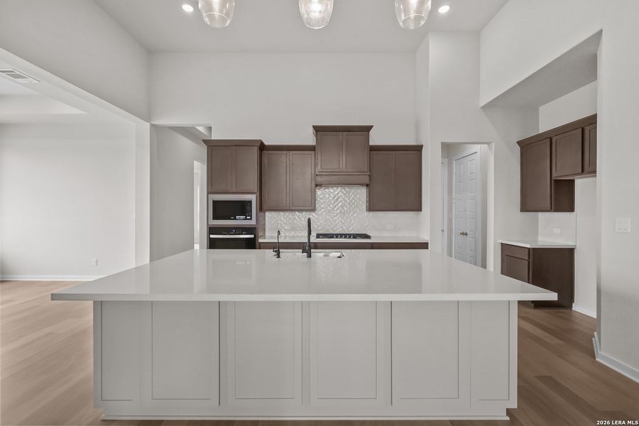Furnished interior view inside a new home in Buffalo Crossing, Cibolo (Image 8).