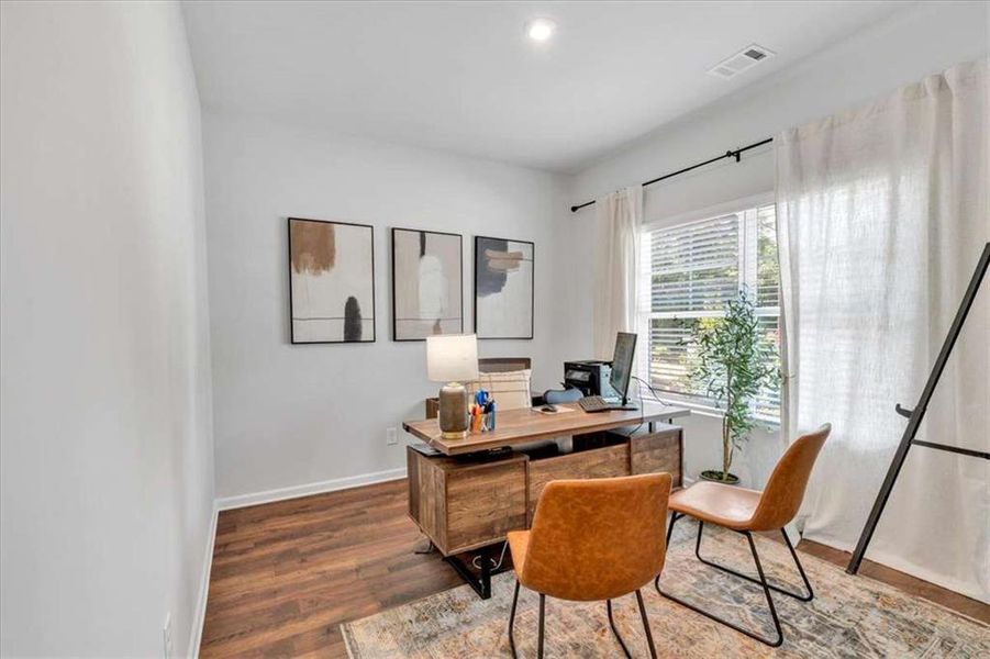 Furnished interior view inside a new home in The Reserve at Chapel Hill Phase II, Douglasville (Image 8).