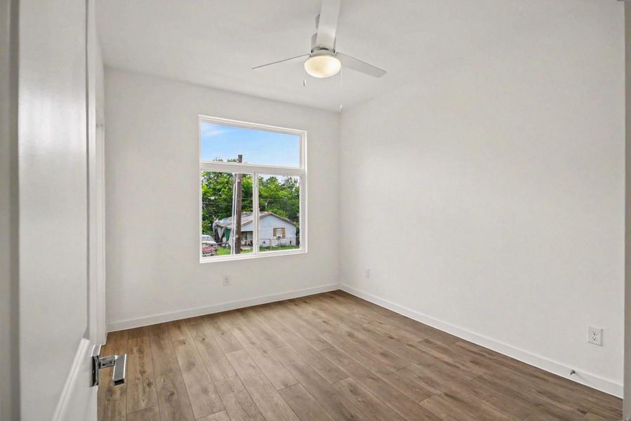 Spacious, unfurnished interior of a new home in , Houston (Image 17).