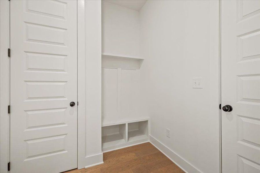 Spacious, unfurnished interior of a new home in , Gainesville (Image 43).