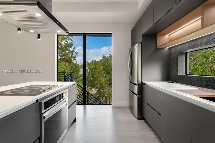 Furnished interior view inside a new home in , Key Largo (Image 13).