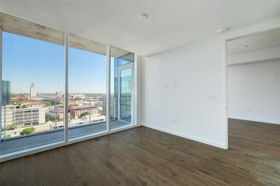 Spacious, unfurnished interior of a new home in The Linden Residences, Austin (Image 31).