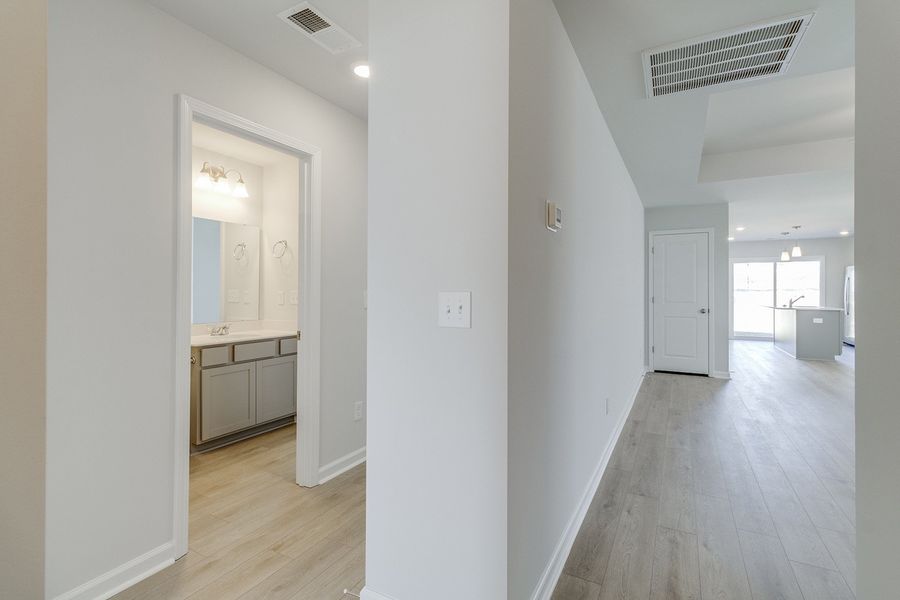 Spacious, unfurnished interior of a new home in Bluefield, Lexington (Image 11). Spacious, unfurnished interior of a new home in Bluefield, Lexington (Image 11).