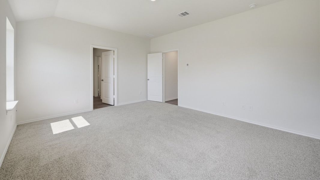 Spacious, unfurnished interior of a new home in Valor Farms, Royse City (Image 20). Spacious, unfurnished interior of a new home in Valor Farms, Royse City (Image 20).