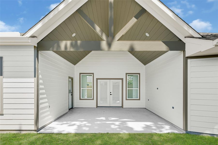 Exterior details and patio area of a home in , Montgomery (Image 4).