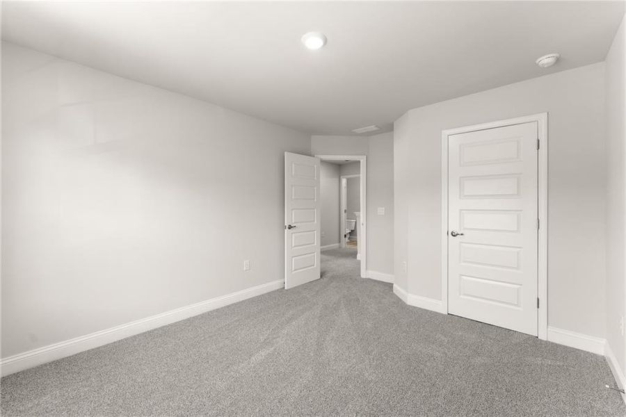 Spacious, unfurnished interior of a new home in Habersham Meadows, Demorest (Image 34).
