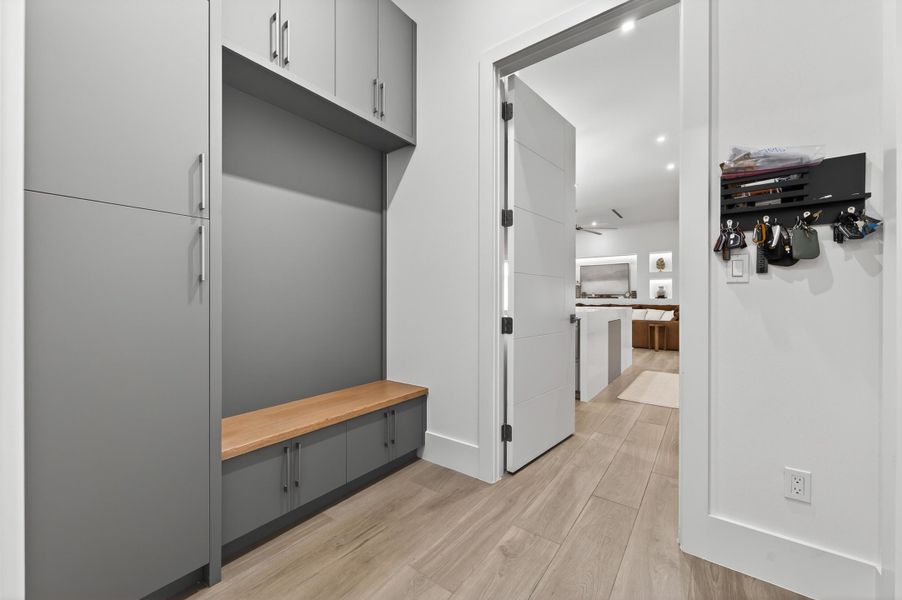 MUDROOM / DROP ZONE