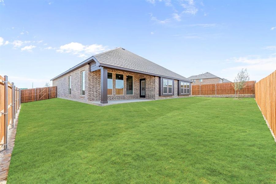 Exterior details and patio area of a home in Arcadia Trails Classic 60, Balch Springs (Image 21).