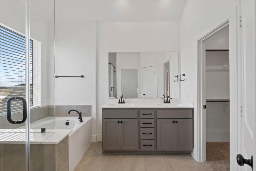 Furnished interior view inside a new home in Meridiana, Manvel (Image 7). Furnished interior view inside a new home in Meridiana, Manvel (Image 7).