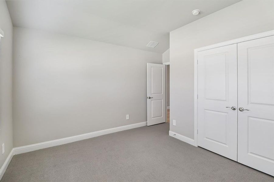 Photo is not of the actual home, but is an inspirational photo of builder’s model home and may depict options, furnishings, and/or decorator features that are not included. Photo is not of the actual home, but is an inspirational photo of builder’s model home and may depict options, furnishings, and/or decorator features that are not included.