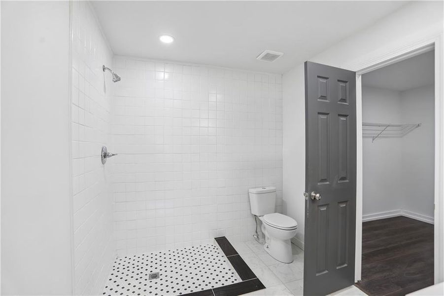 Furnished interior view inside a new home in , Covington (Image 5).