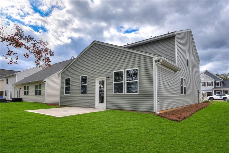Exterior details and patio area of a home in , Powder Springs (Image 3).