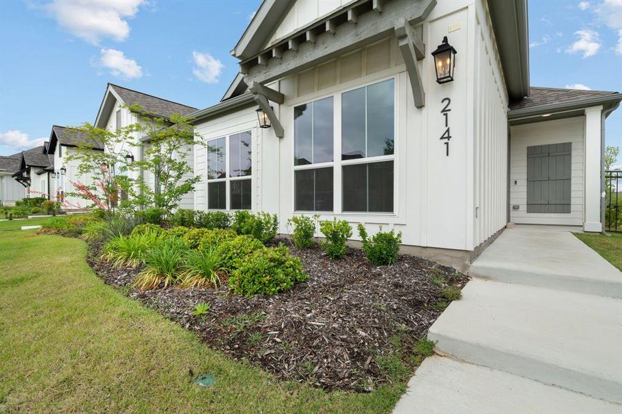 Exterior details and patio area of a home in , Fort Worth (Image 3).