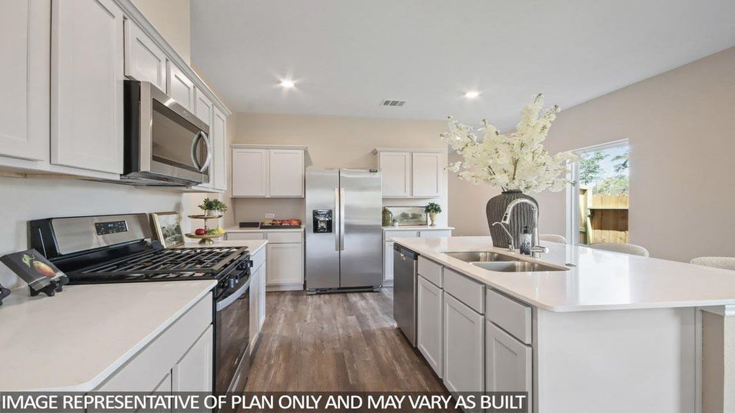 Furnished interior view inside a new home in Venetian Pines, Conroe (Image 12).