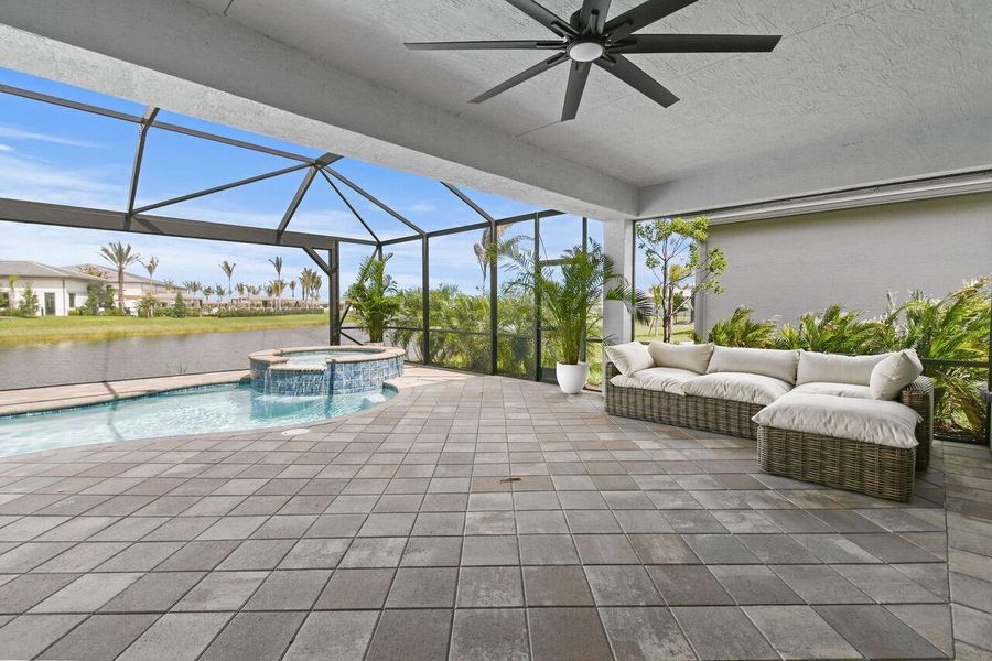 SCREENED POOL/LANAI SCREENED POOL/LANAI