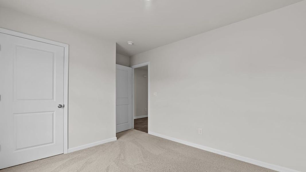 Spacious, unfurnished interior of a new home in Aspen Place, Thomasville (Image 14).