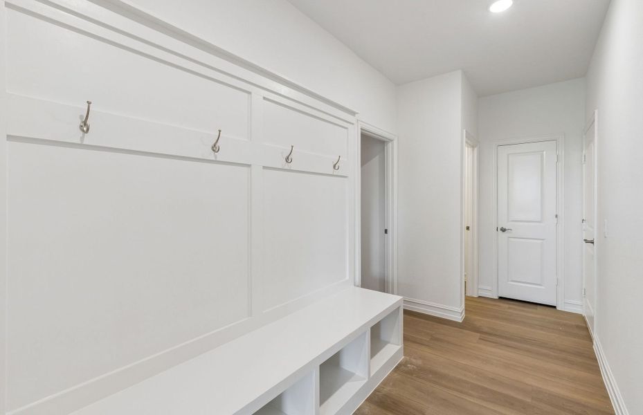 Spacious, unfurnished interior of a new home in Wellington, Fort Worth (Image 20).