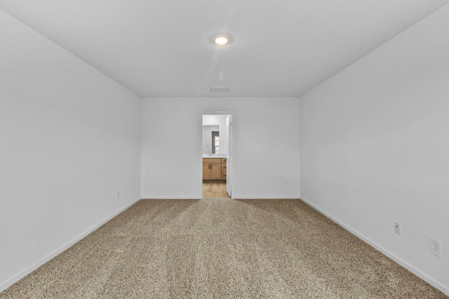 Spacious, unfurnished interior of a new home in Cypress Green, Hockley (Image 13).