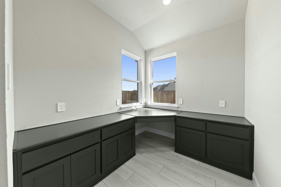 Furnished interior view inside a new home in Kentsdale Farms, DeSoto (Image 13). Furnished interior view inside a new home in Kentsdale Farms, DeSoto (Image 13).
