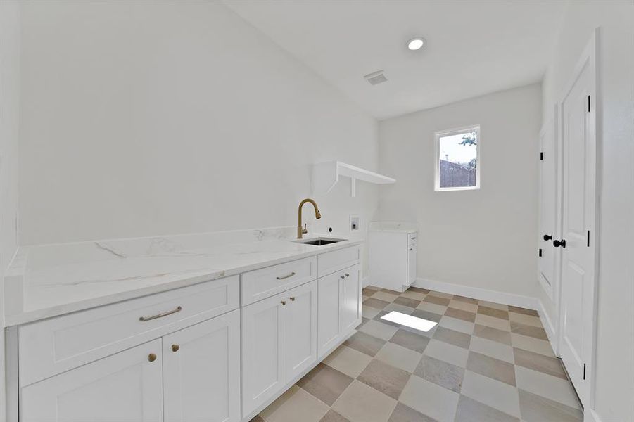 Furnished interior view inside a new home in , Joshua (Image 14).