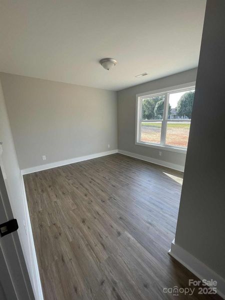 Spacious, unfurnished interior of a new home in , Lawndale (Image 12).