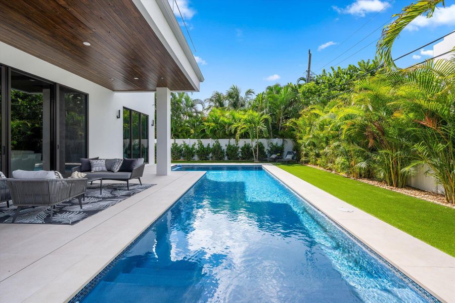 Furnished interior view inside a new home in , Boca Raton (Image 8).