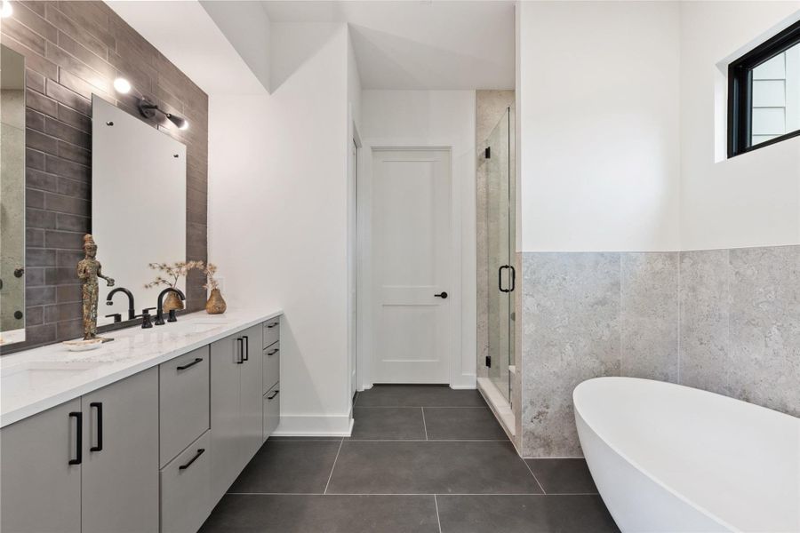 Furnished interior view inside a new home in , Austin (Image 15).