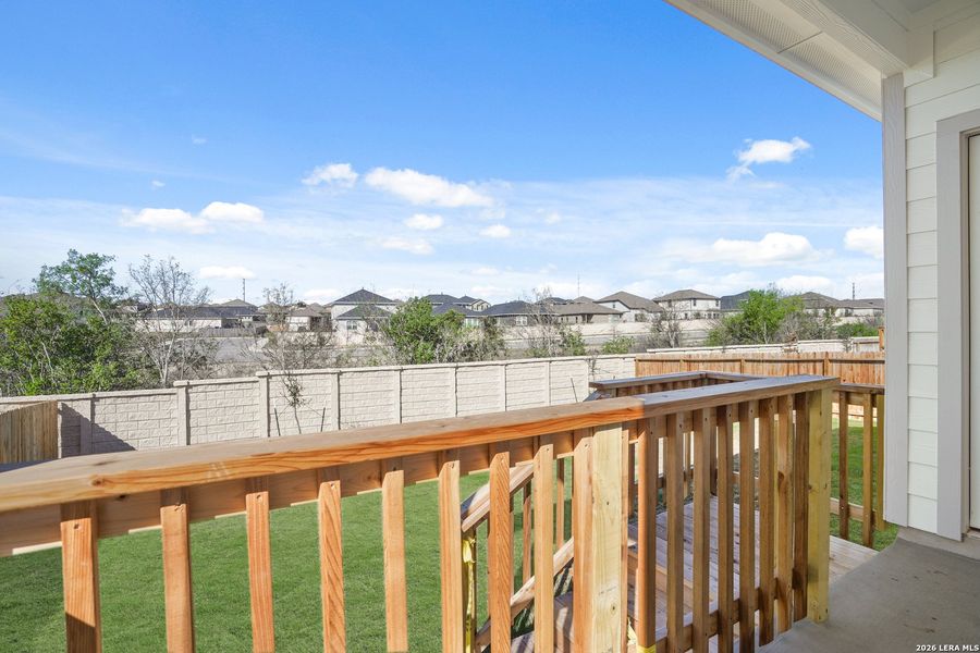Exterior details and patio area of a home in Hunters Ranch, San Antonio (Image 3).