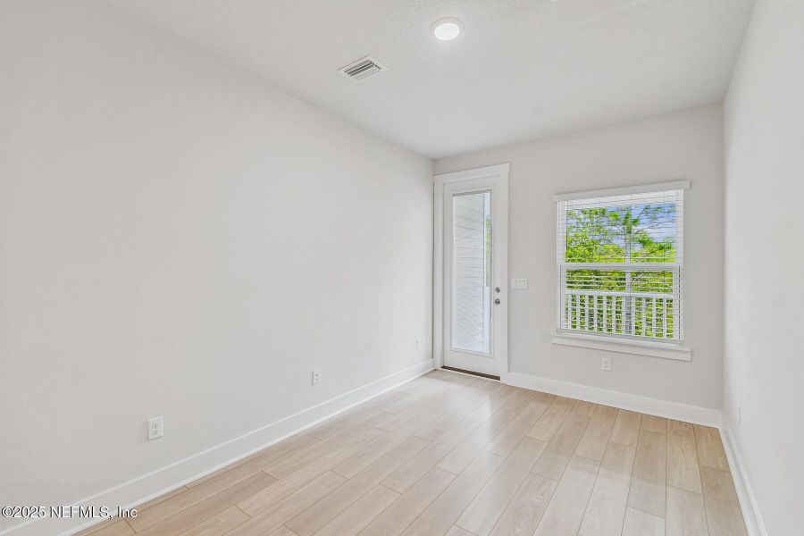 Spacious, unfurnished interior of a new home in Kettering at eTown - Paired Villas, Jacksonville (Image 10).