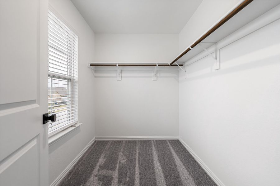 Spacious, unfurnished interior of a new home in Morningstar, Aledo (Image 33).