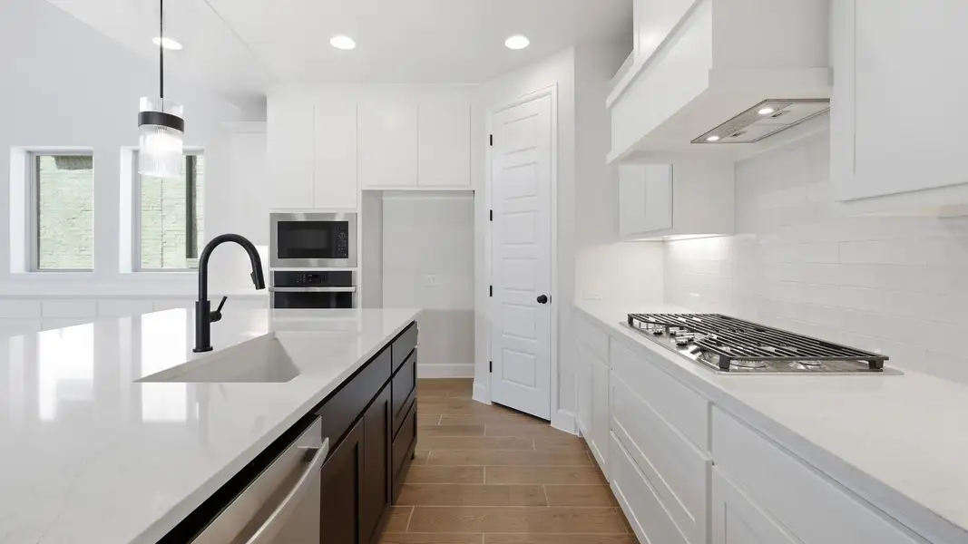 Furnished interior view inside a new home in Ramble, Celina (Image 11).