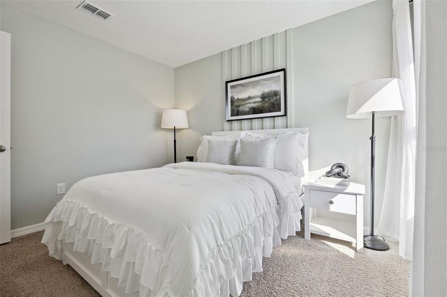 Furnished interior view inside a new home in , Tavares (Image 21).