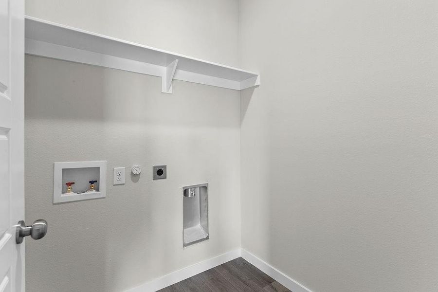 Spacious, unfurnished interior of a new home in Trails of Fossil Creek, Fort Worth (Image 22).