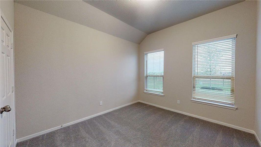 Spacious, unfurnished interior of a new home in River Ranch, Dayton (Image 23).