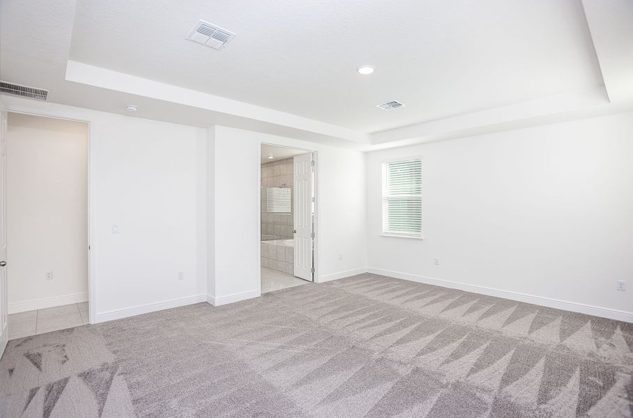 Spacious, unfurnished interior of a new home in Malabar Springs, Palm Bay (Image 61). Spacious, unfurnished interior of a new home in Malabar Springs, Palm Bay (Image 61).