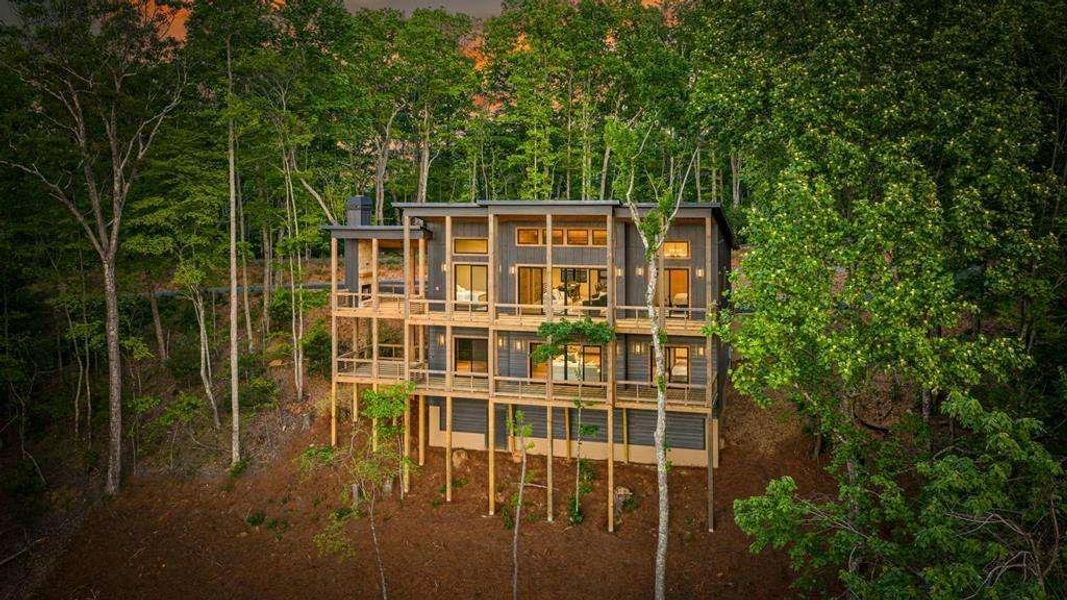 Image 82 of a home in .