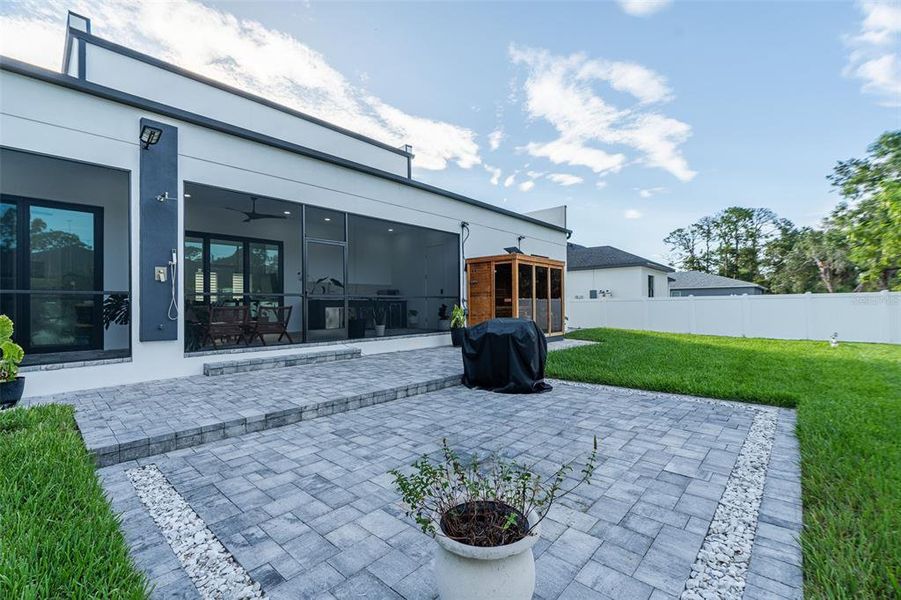 Exterior details and patio area of a home in , Port Charlotte (Image 33).
