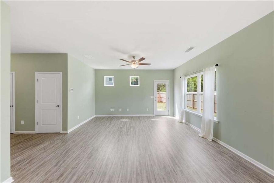Spacious, unfurnished interior of a new home in , Cartersville (Image 26). Spacious, unfurnished interior of a new home in , Cartersville (Image 26).